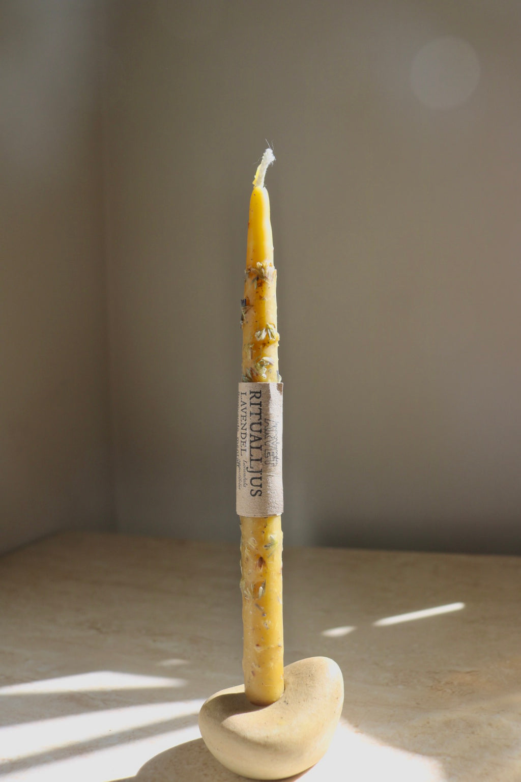 Handcrafted Beeswax Ritual Candle - Lavender